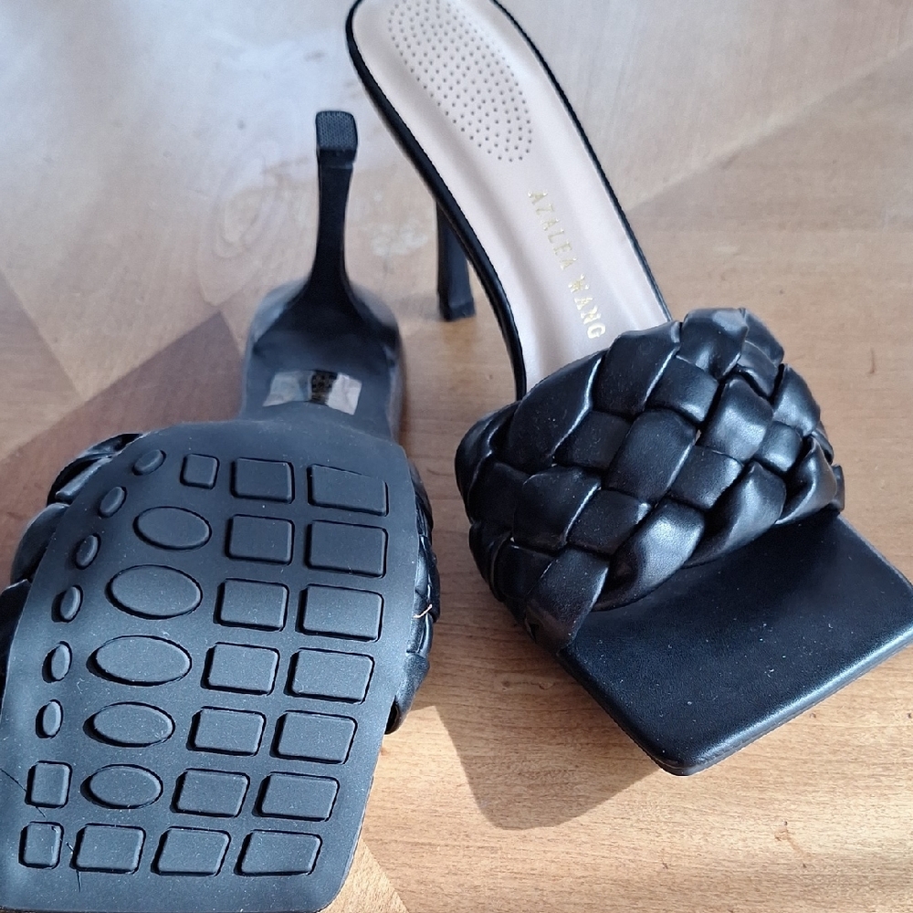 Chic Black Woven Heels - Picture 3 of 8